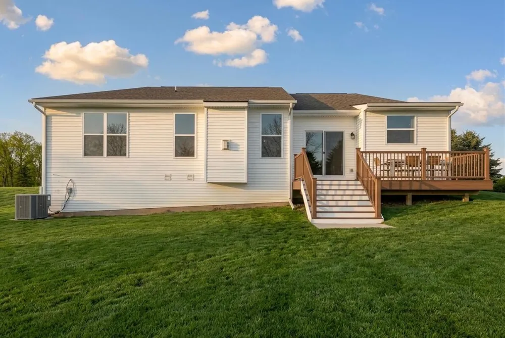 28510 Coyote Court New Hudson, MI 48165
