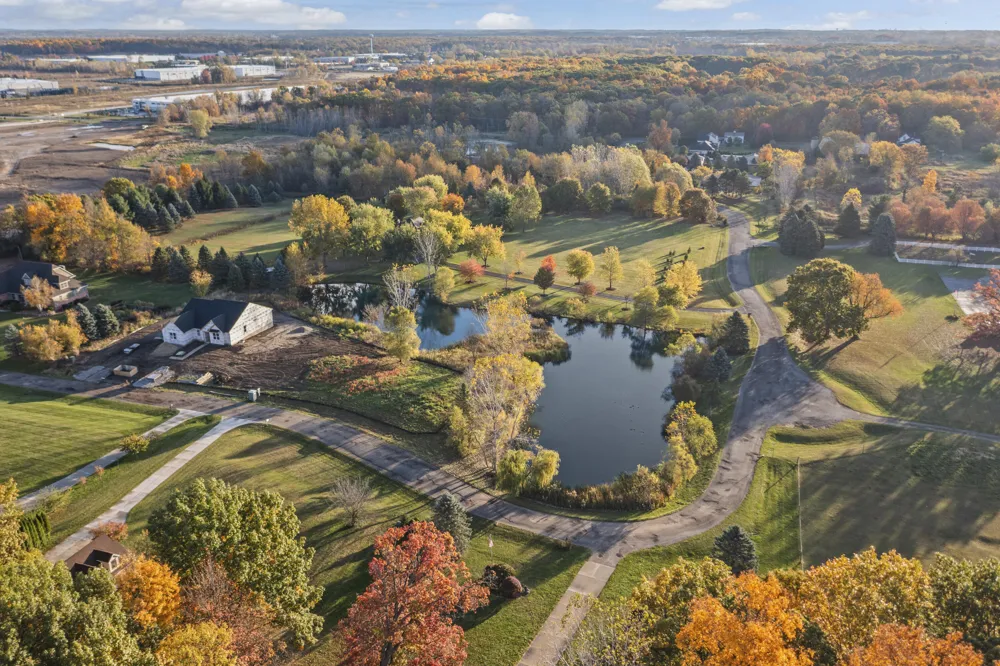 28510 Coyote Court New Hudson, MI 48165