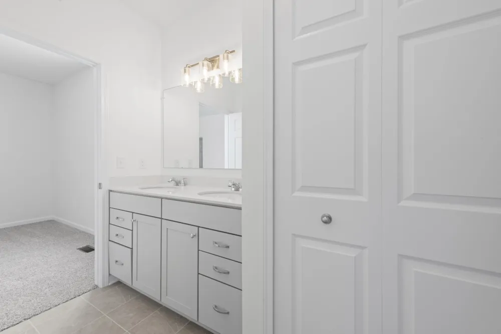 28510 Coyote Court New Hudson, MI 48165