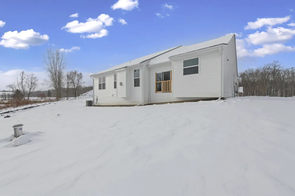 28510 Coyote Court New Hudson, MI 48165