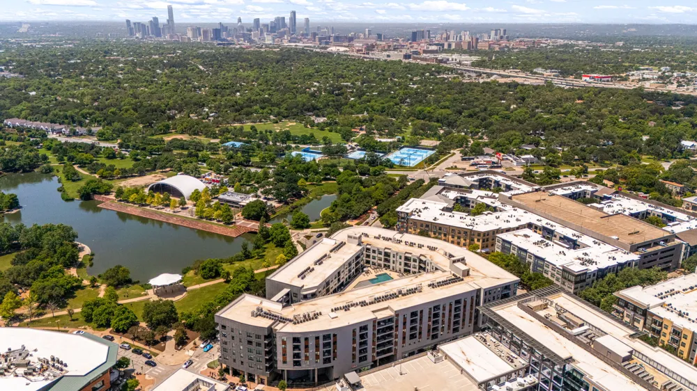1701 Simond Avenue #612 Austin, TX 78723