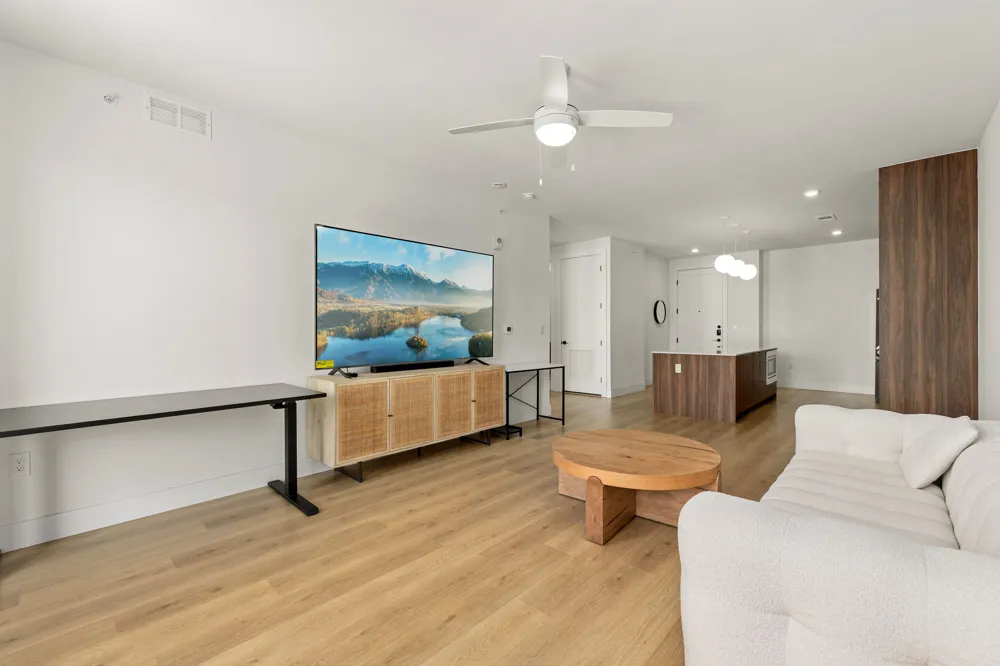 1701 Simond Avenue #612 Austin, TX 78723