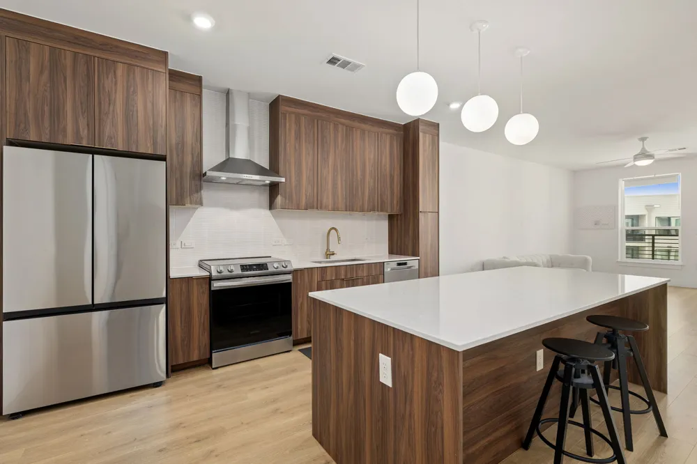 1701 Simond Avenue #612 Austin, TX 78723