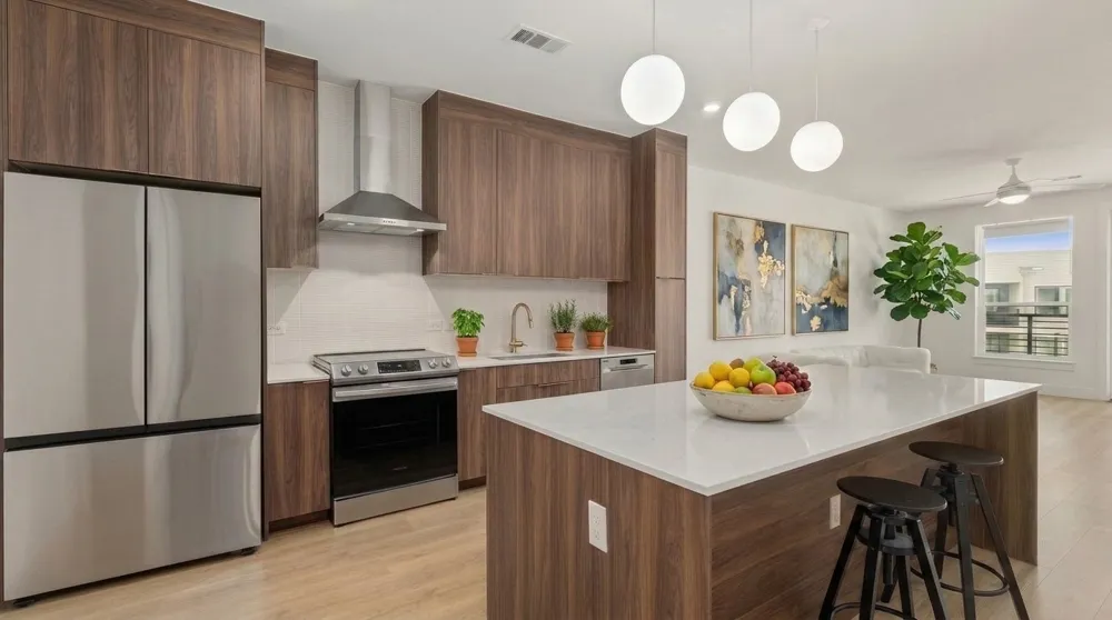 1701 Simond Avenue #612 Austin, TX 78723