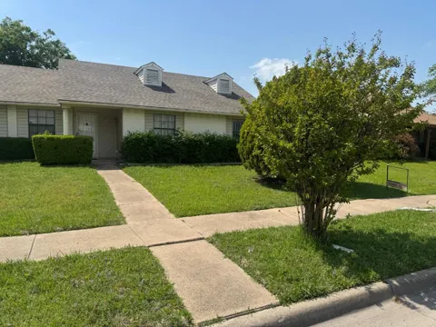 1113 Maydelle Lane
