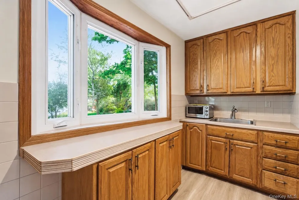 1016 Howells Road Bay Shore, NY 11706