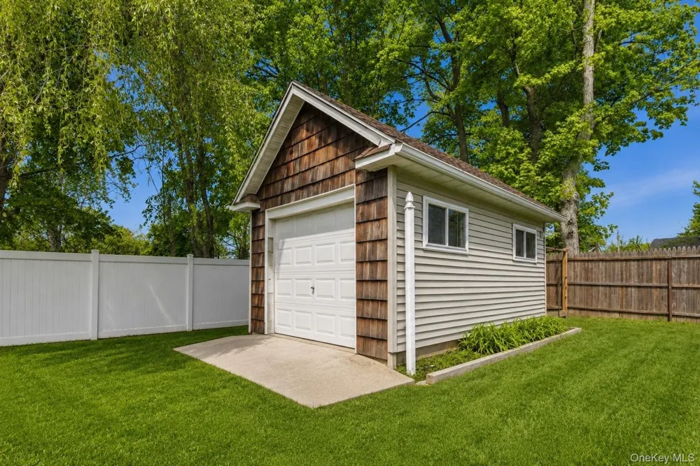 1016 Howells Road Bay Shore, NY 11706