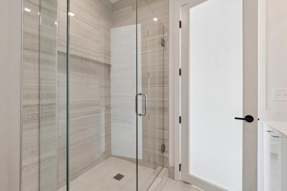 533 E Harrison #3 Royal Oak, MI 48067