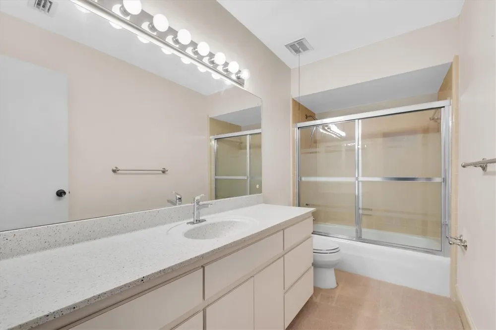 8241 BRENTWOOD ROAD #8241 Seminole, FL 33777