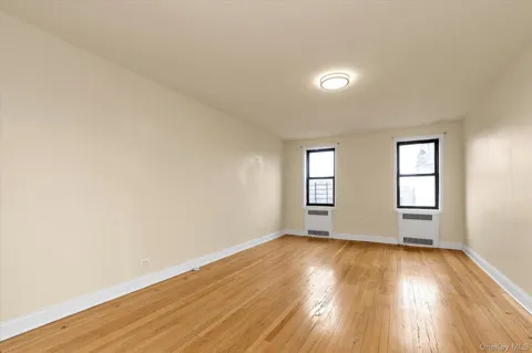 92-11 35th Avenue #5E
