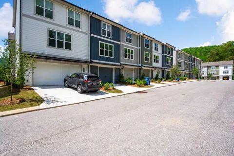 4154 Tillie Circle