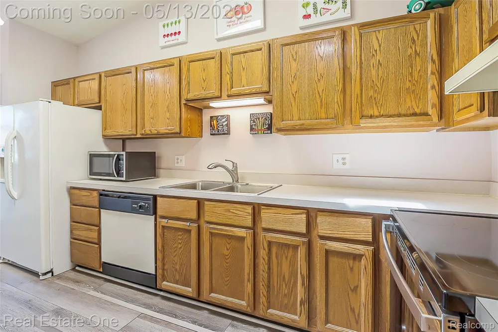 61962 YORKTOWN DRIVE #2 South Lyon City, MI 48178