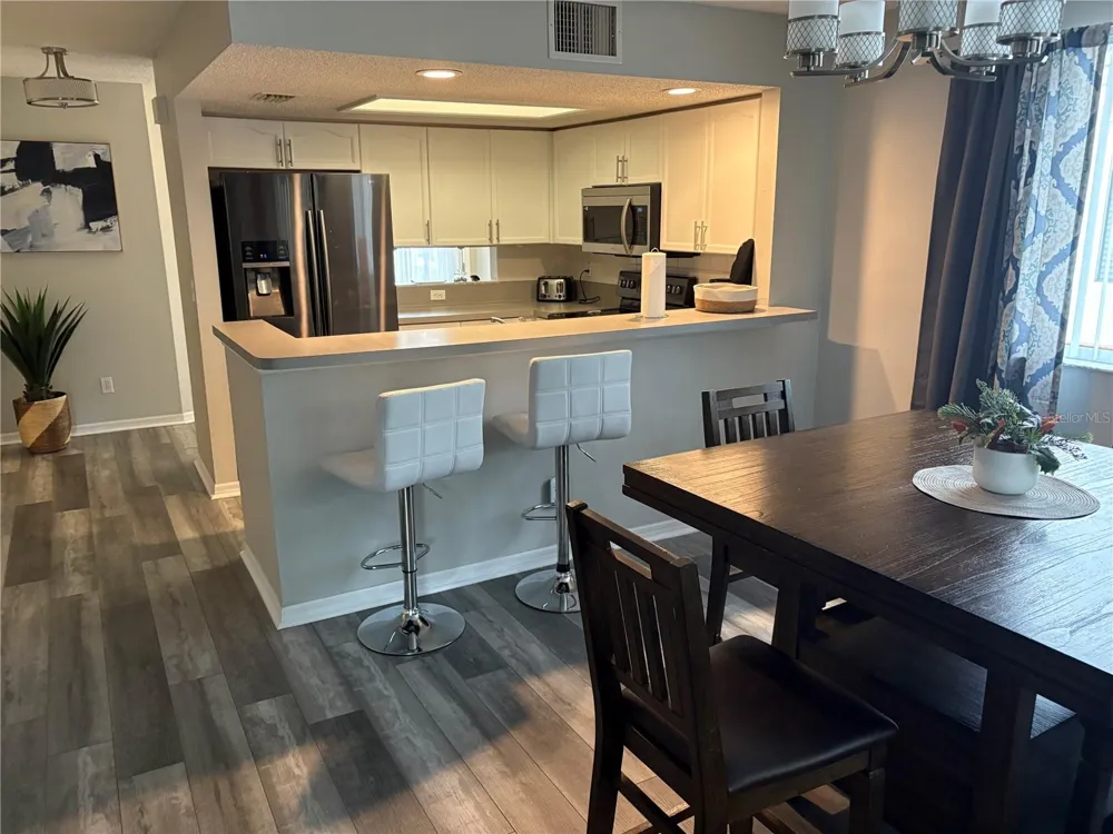9122 JAKES PATH Largo, FL 33771