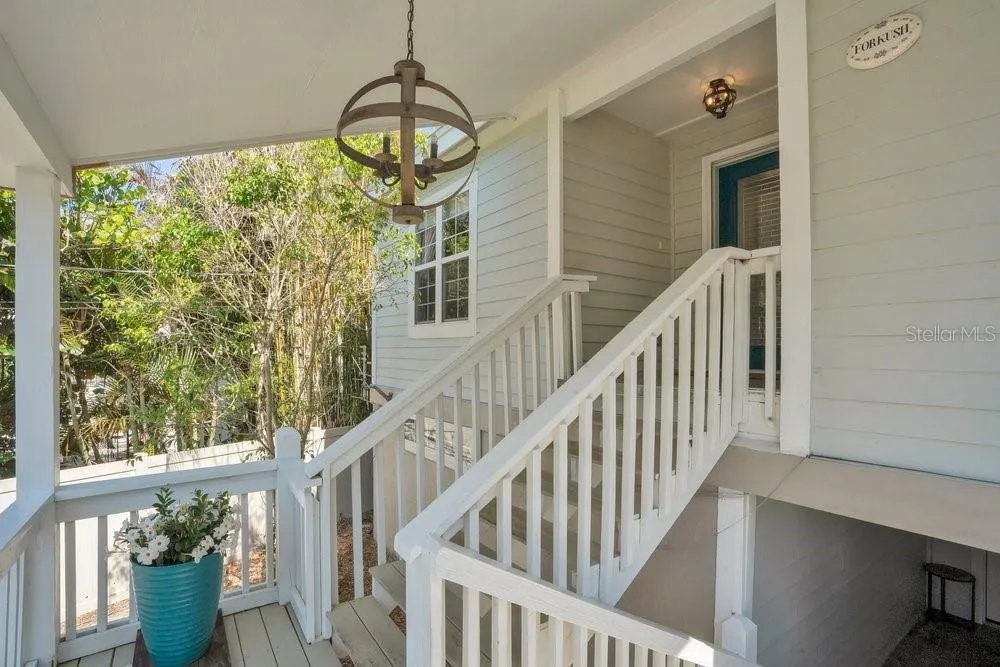 3858 SHORE BOULEVARD Oldsmar, FL 34677