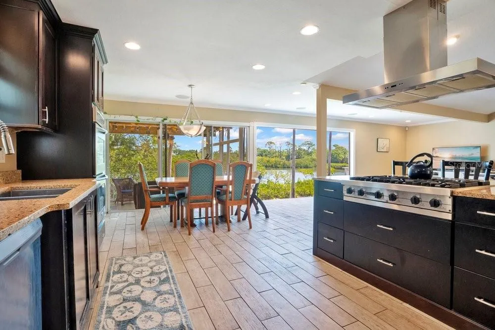 3858 SHORE BOULEVARD Oldsmar, FL 34677