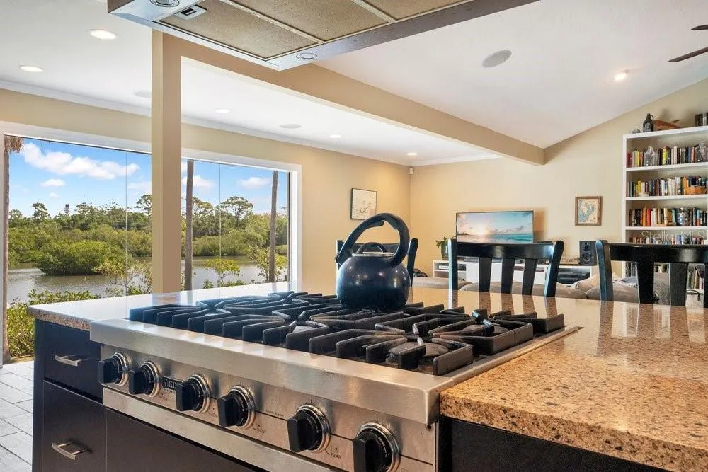 3858 SHORE BOULEVARD Oldsmar, FL 34677