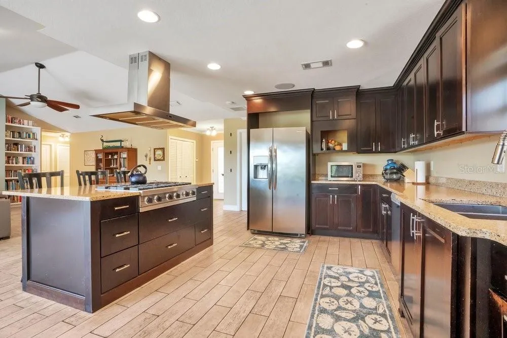 3858 SHORE BOULEVARD Oldsmar, FL 34677