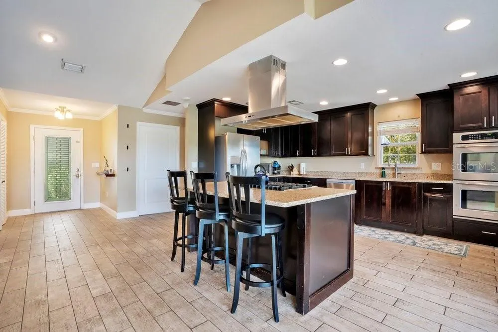 3858 SHORE BOULEVARD Oldsmar, FL 34677
