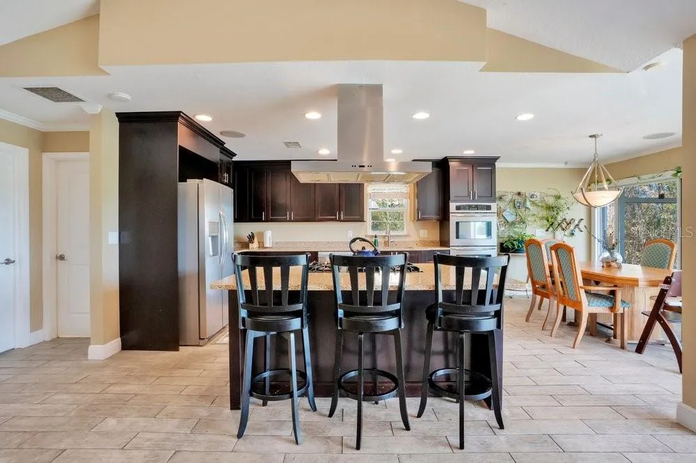 3858 SHORE BOULEVARD Oldsmar, FL 34677