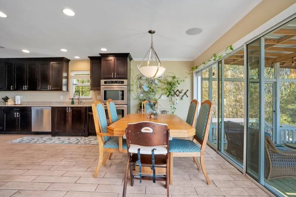 3858 SHORE BOULEVARD Oldsmar, FL 34677