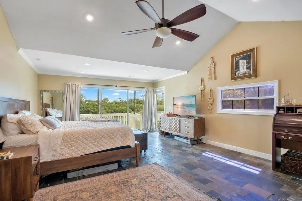 3858 SHORE BOULEVARD Oldsmar, FL 34677