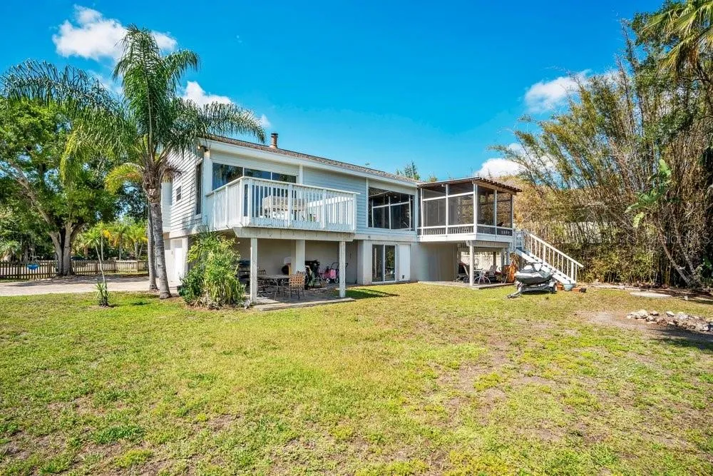 3858 SHORE BOULEVARD Oldsmar, FL 34677