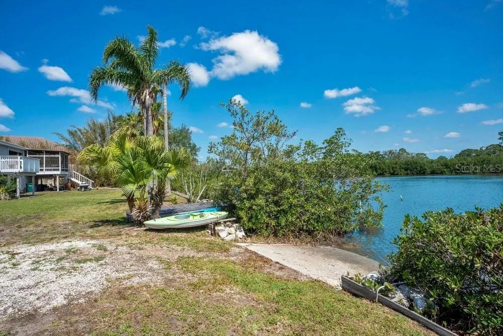 3858 SHORE BOULEVARD Oldsmar, FL 34677
