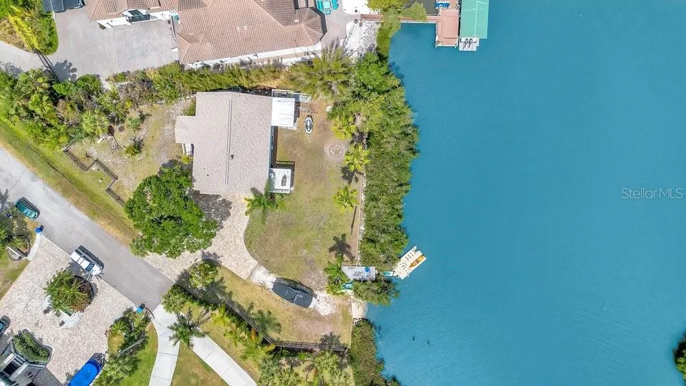 3858 SHORE BOULEVARD Oldsmar, FL 34677