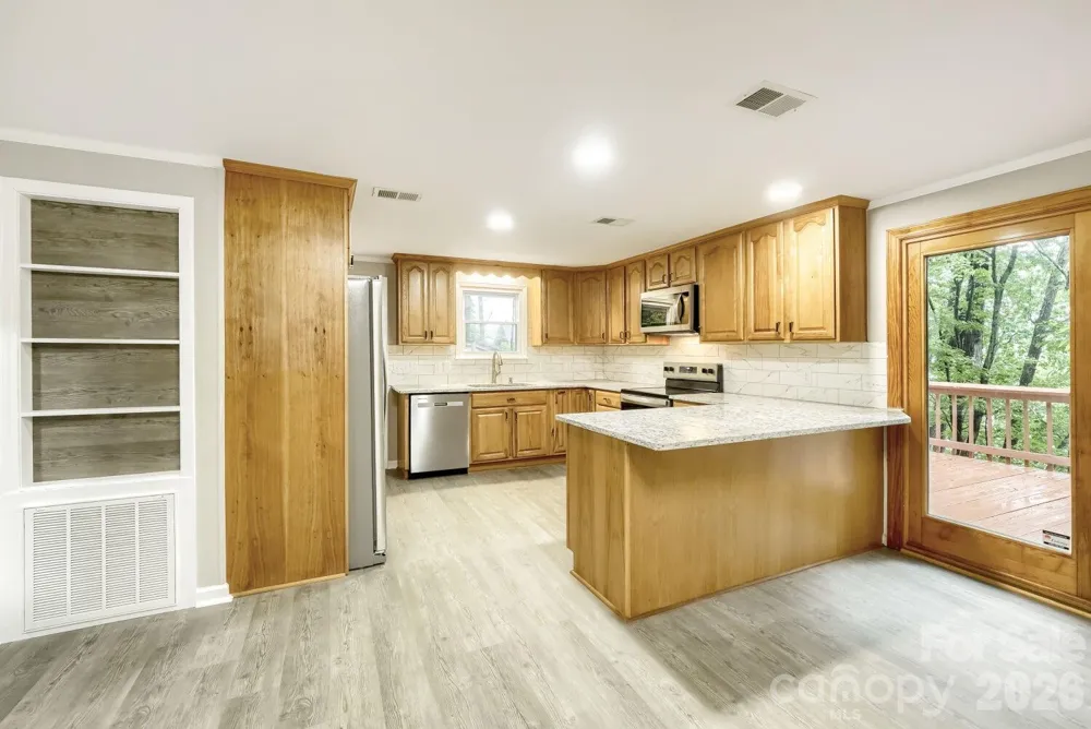 42640 Moonshine Drive New London, NC 28127