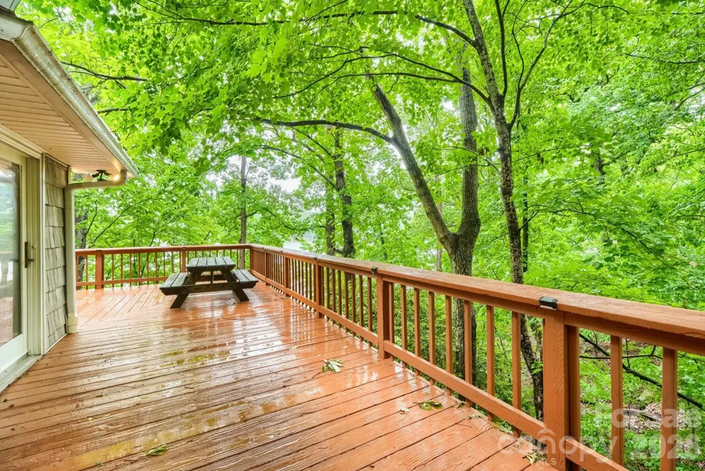 42640 Moonshine Drive New London, NC 28127