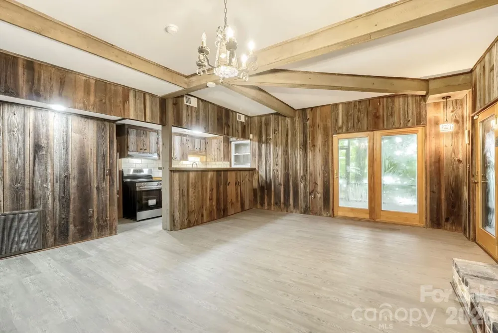 42640 Moonshine Drive New London, NC 28127