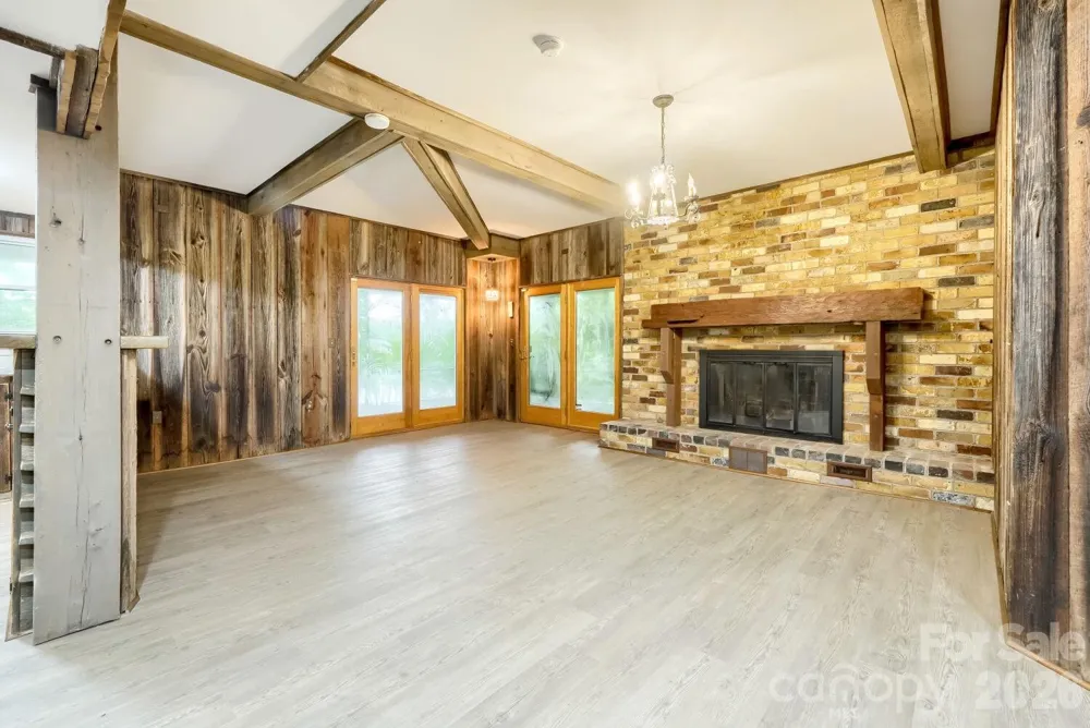 42640 Moonshine Drive New London, NC 28127