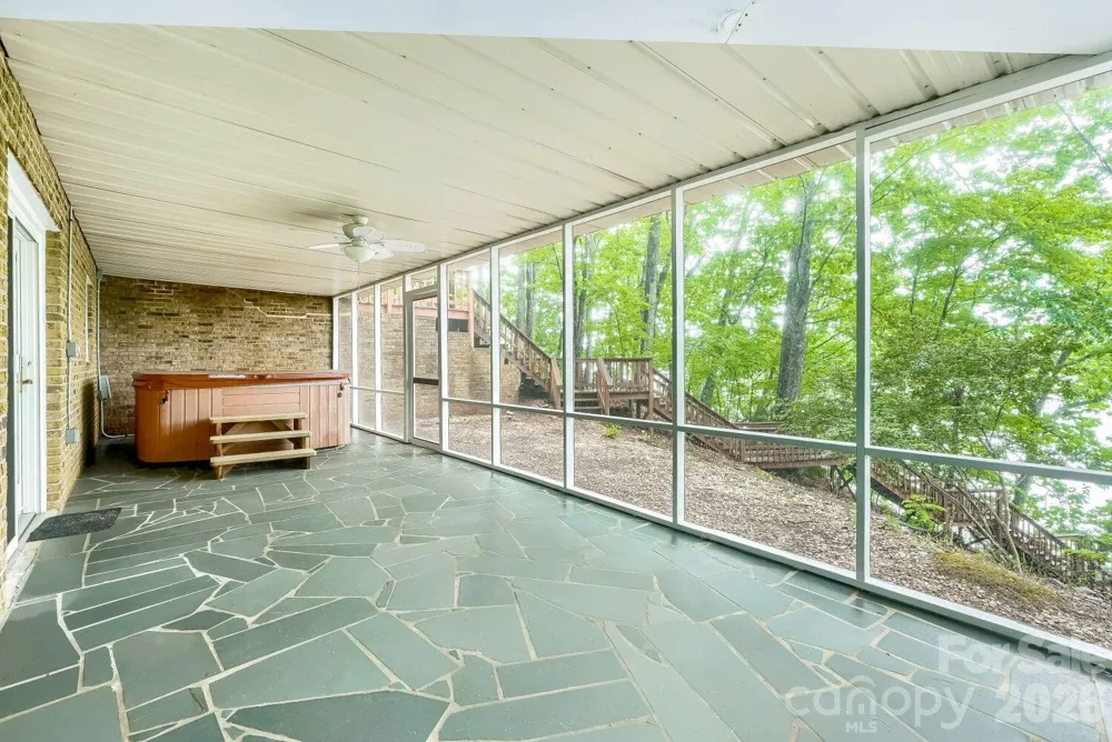 42640 Moonshine Drive New London, NC 28127