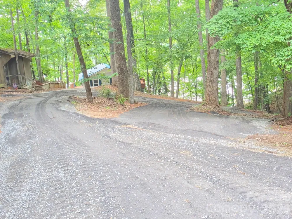 42640 Moonshine Drive New London, NC 28127