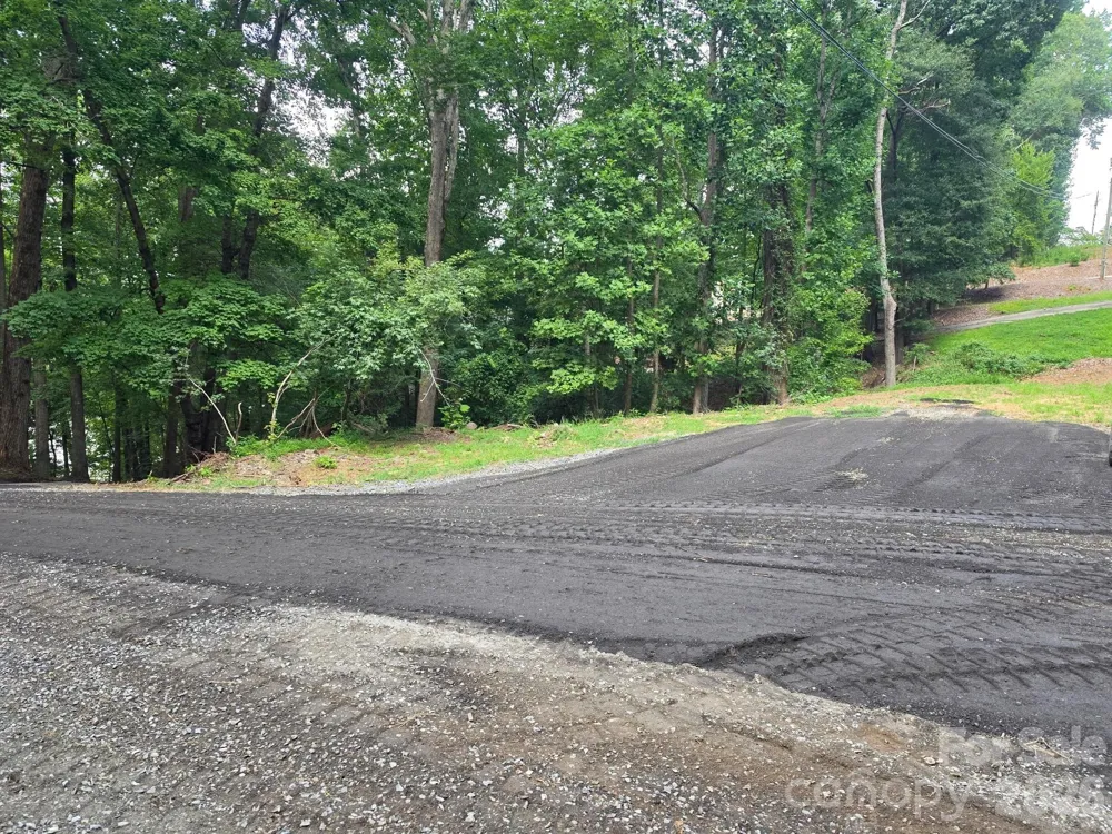 42640 Moonshine Drive New London, NC 28127