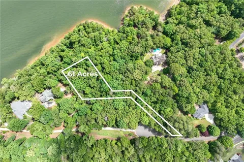 208 Lake Pointe Drive