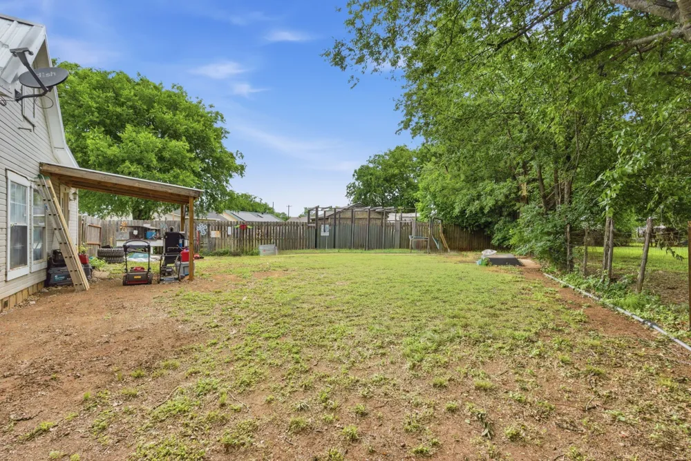 302 Tower Road Rio Vista, TX 76093