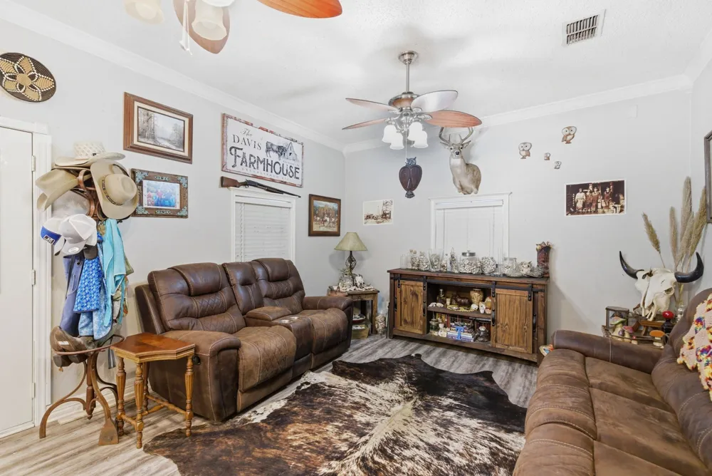 302 Tower Road Rio Vista, TX 76093