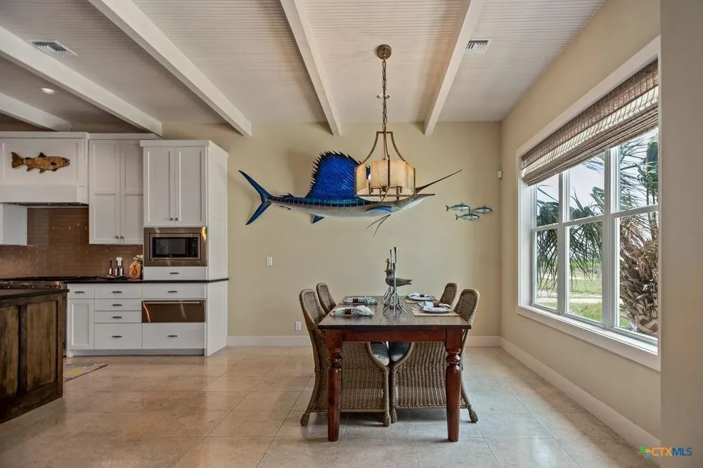 460 Bay Club Drive Seadrift, TX 77983