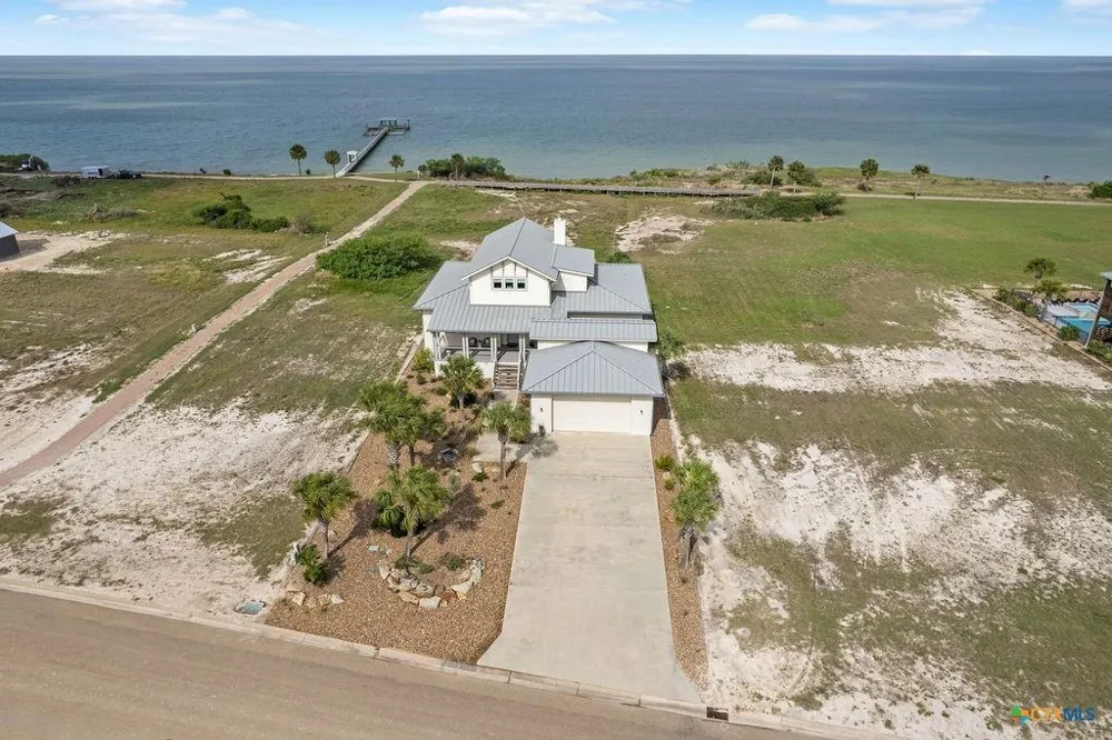 460 Bay Club Drive Seadrift, TX 77983