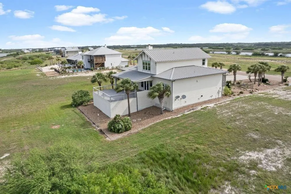 460 Bay Club Drive Seadrift, TX 77983