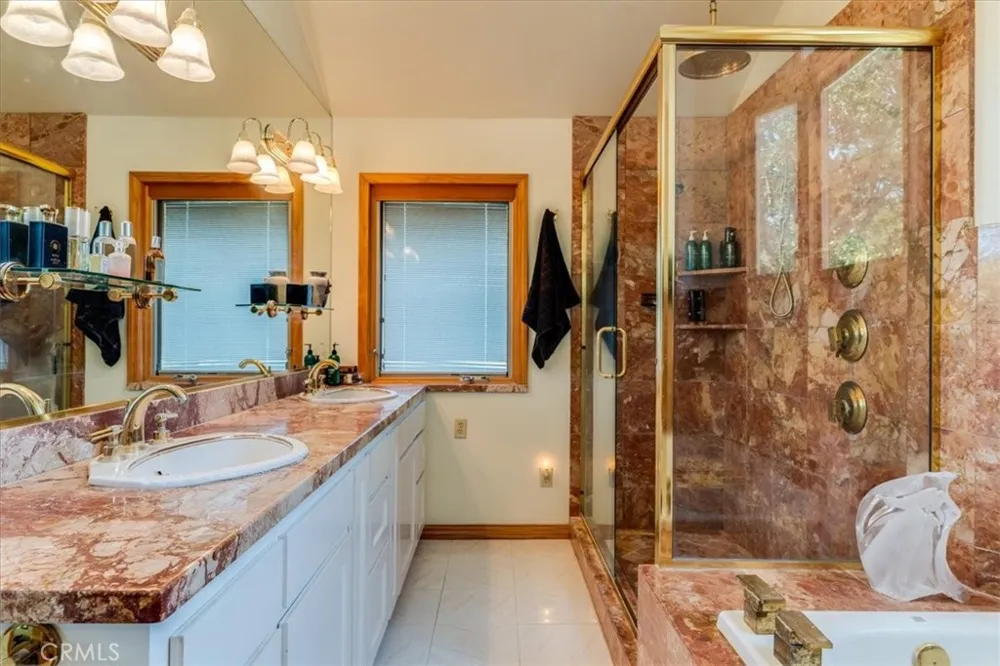 1919 Richard Avenue Cambria, CA 93428