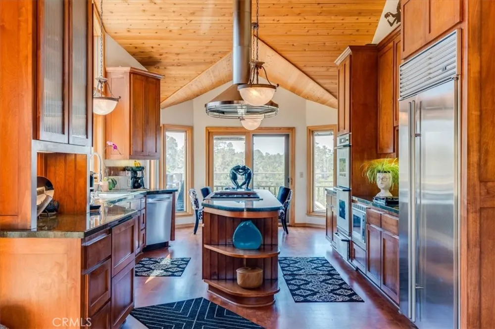1919 Richard Avenue Cambria, CA 93428