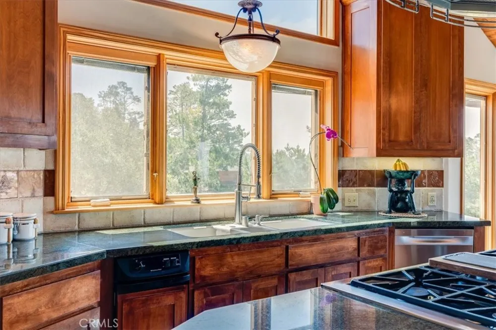 1919 Richard Avenue Cambria, CA 93428