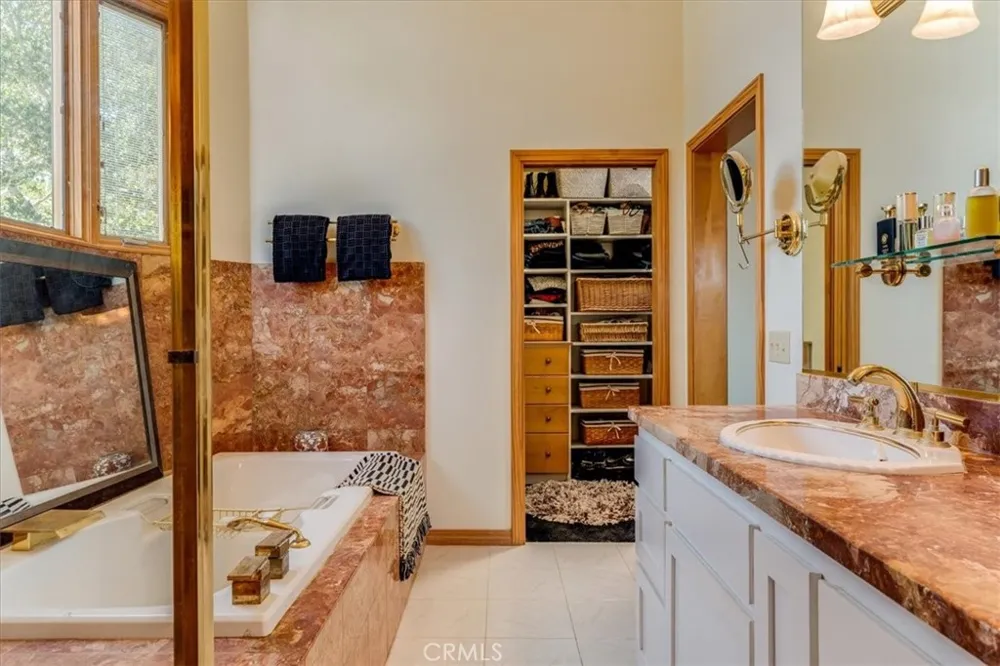 1919 Richard Avenue Cambria, CA 93428