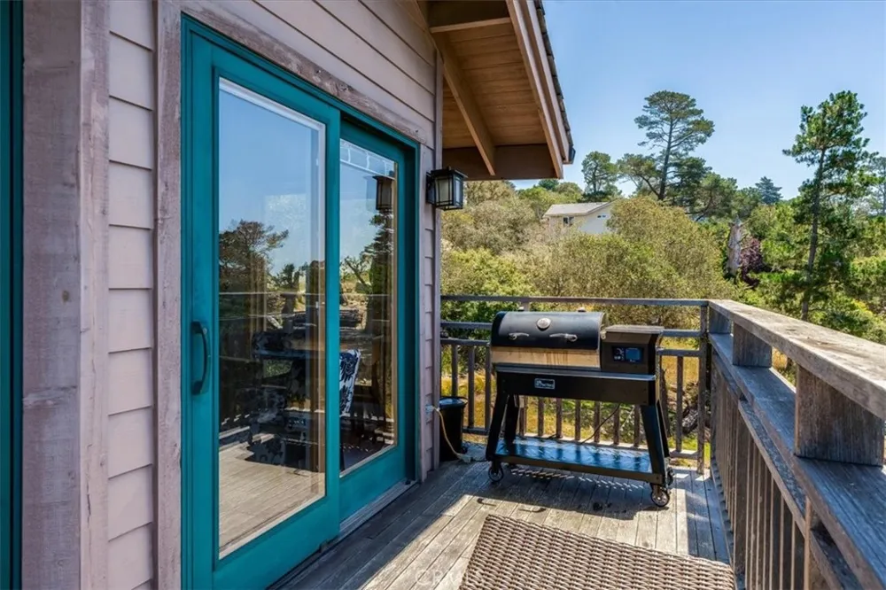 1919 Richard Avenue Cambria, CA 93428