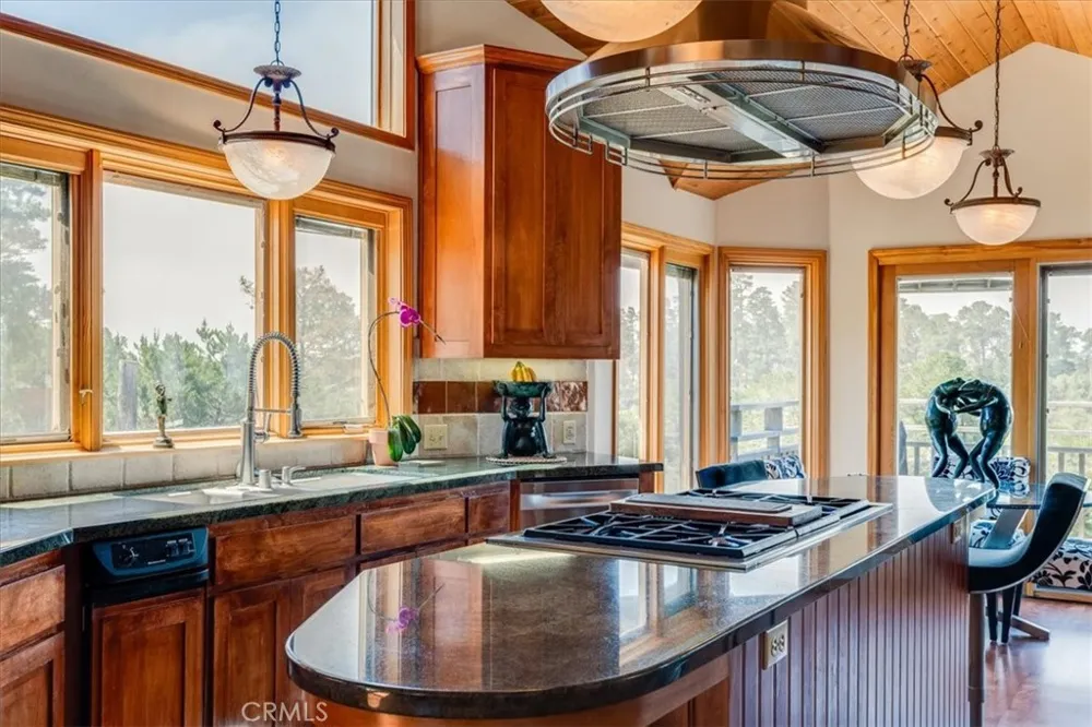 1919 Richard Avenue Cambria, CA 93428