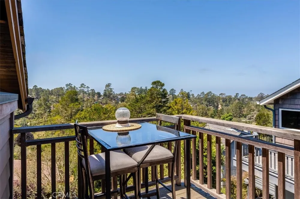 1919 Richard Avenue Cambria, CA 93428