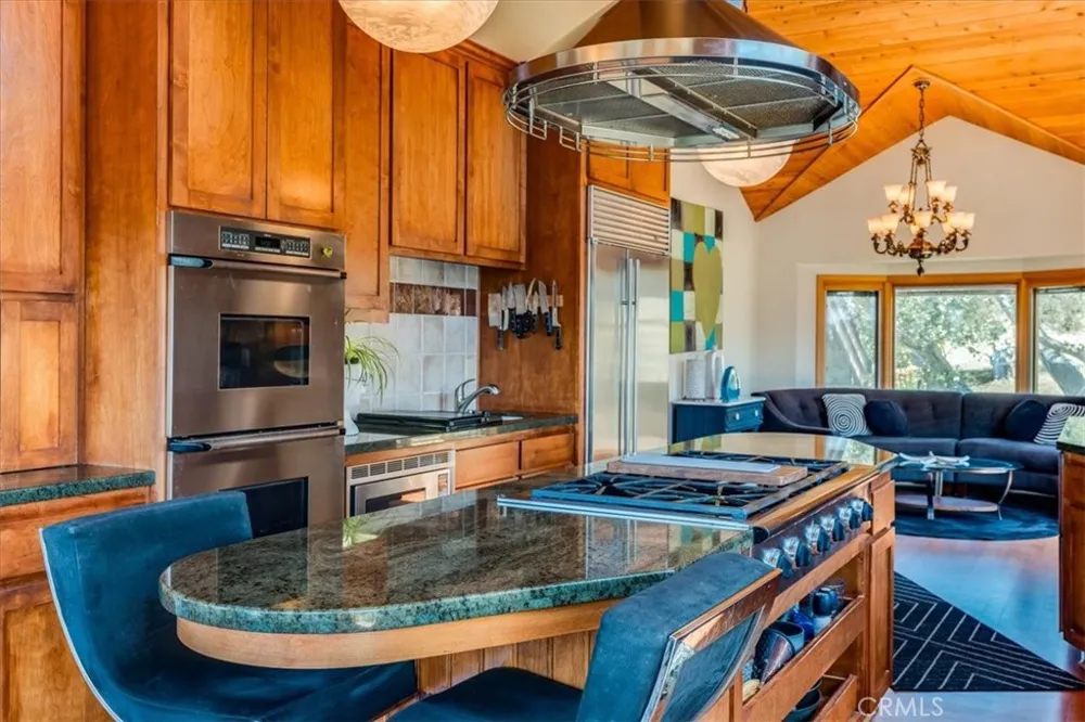 1919 Richard Avenue Cambria, CA 93428