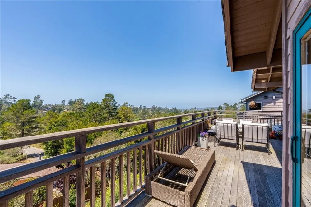 1919 Richard Avenue Cambria, CA 93428